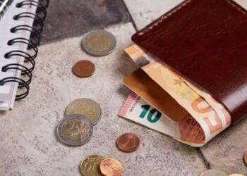 Έρχεται πακέτο 7 μέτρων στήρiξης: Ποιοι θα λάβουν χρήματα και ποιοι ελαφρύνσεις από αυτό το μήνα