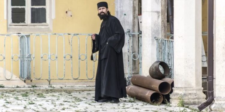 Ούτε καρδιά, ούτε πίεση, ούτε άνοια. Γιατί οι μοναχοί στο Άγιο Όρος ζουν πάνω από τα 90 έτη..